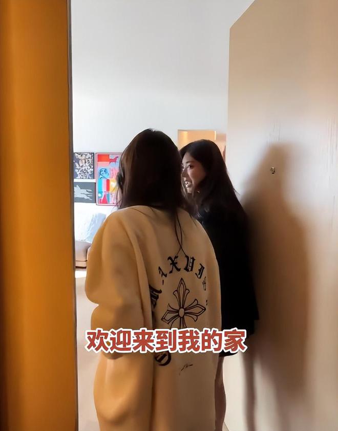 孩子、买菜住150平豪宅一年赚40万AG旗舰厅香港美女麻将馆打工帮忙带(图9)